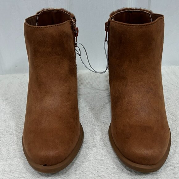 *** NEW *** Girls Boots - 1M - Picture 4 of 6